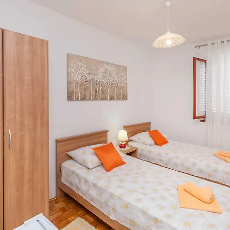 Ivo Gostinjska kuća